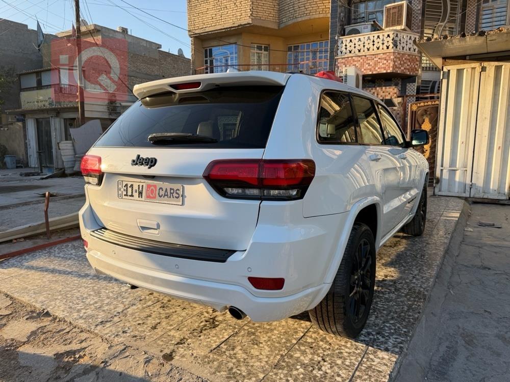 جيب جراند شيروكي